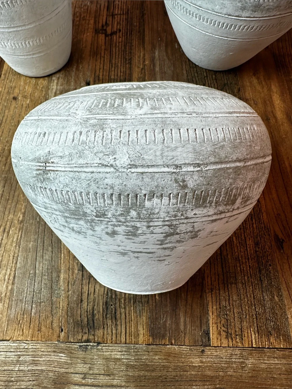 Neutral Textured Ceramic Vase - White